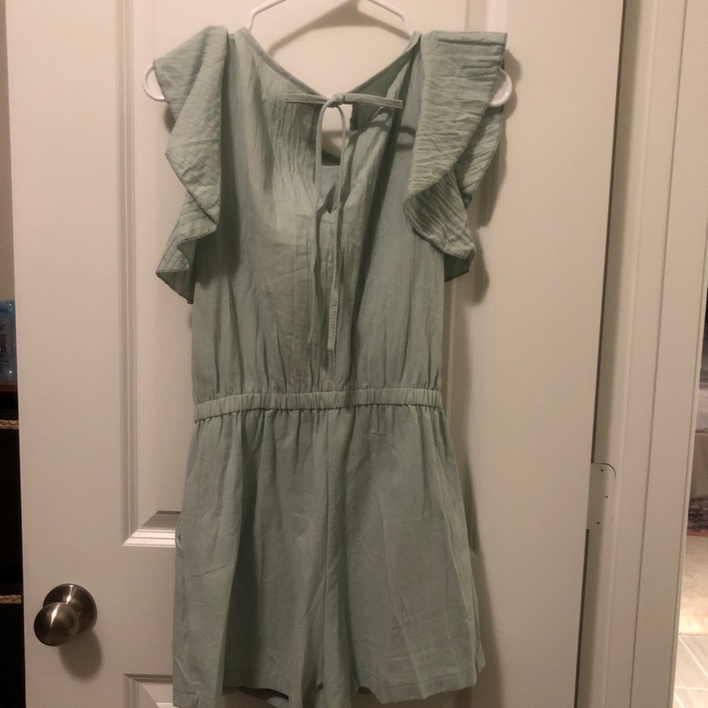 Romper - Picture 2 of 4